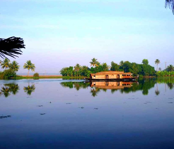 Alleppey Houseboat | Alleppey Resort | Cochin