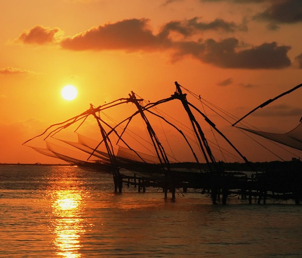 Athirapilly Vazhachal | Cochin | Munnar