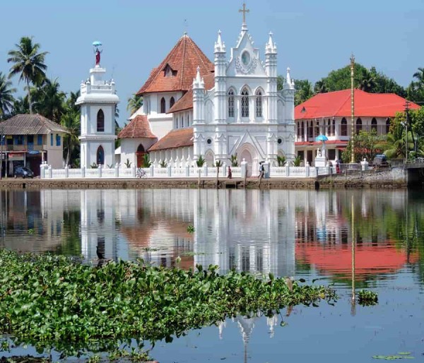 Alleppey | Alleppey Houseboat | Cochin | Munnar | Thekkady