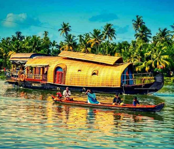 Alleppey Houseboat | Thekkady