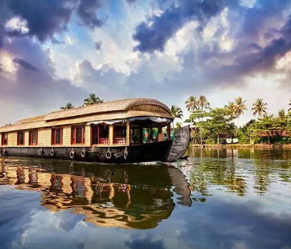 Alleppey Houseboat | Kanyakumari | Kovalam | Trivandrum
